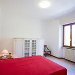Vila Leo In Zona Residenziale Vicino A *