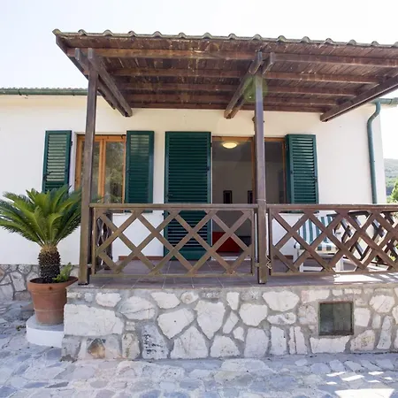 Vila Leo In Zona Residenziale Vicino A *